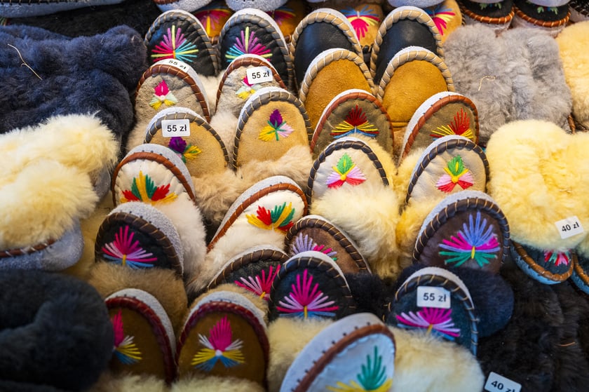 Jarmark Bożonarodzeniowy 2024 we Wrocławiu - na zdjęciach produkty, które można kupić na jarmarku